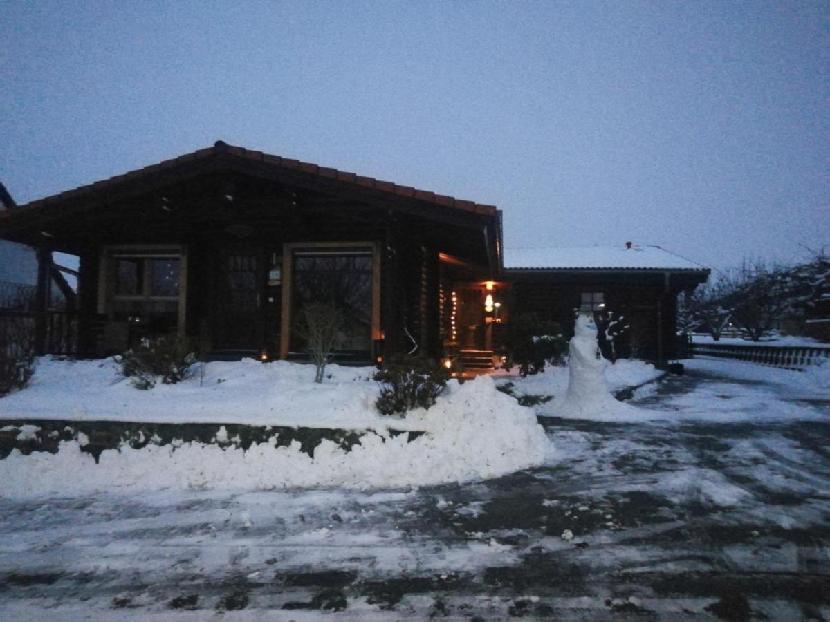 Ferienwohnung Blockhaus Juka Vinningen Exteriör bild