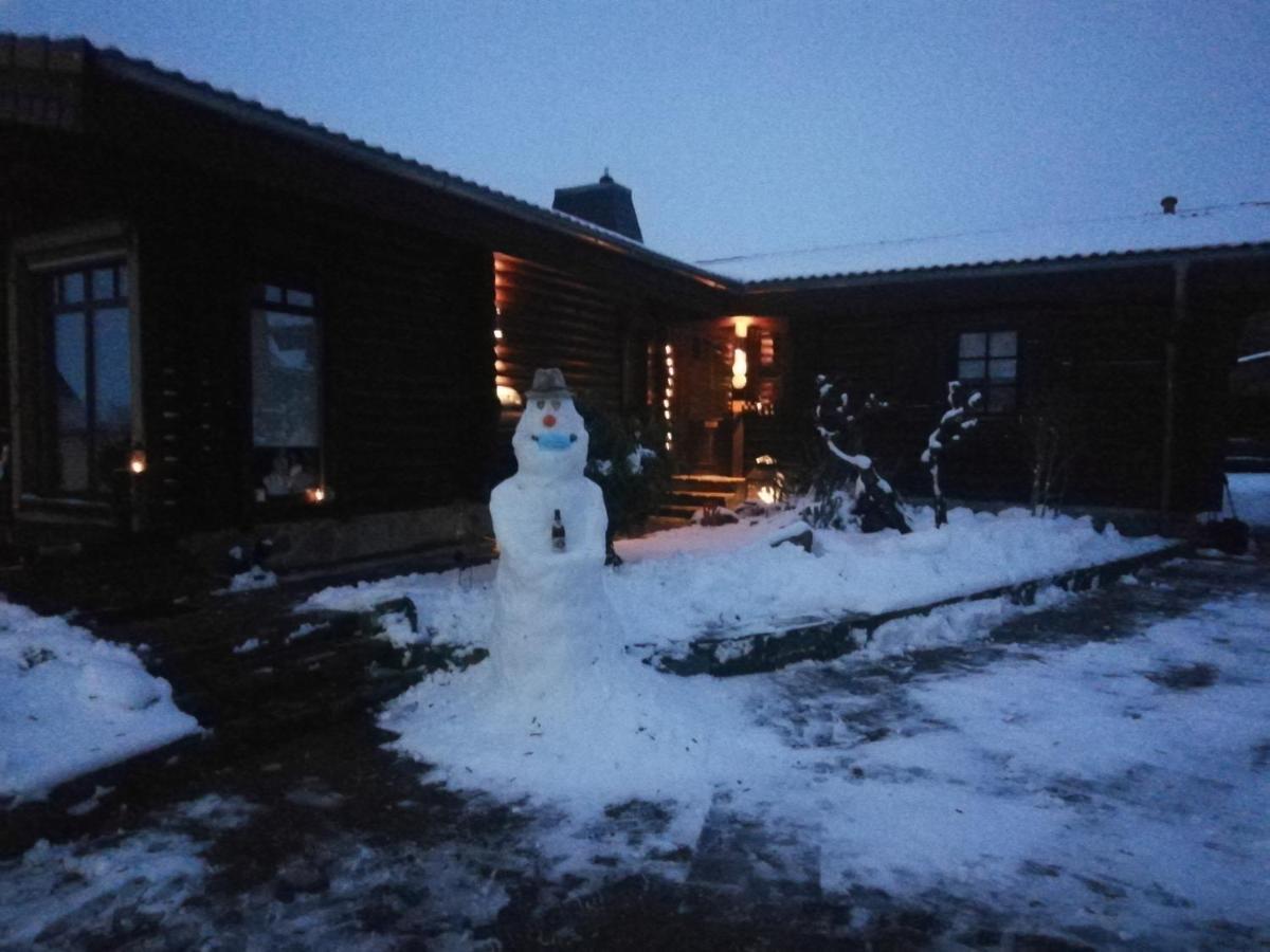 Ferienwohnung Blockhaus Juka Vinningen Exteriör bild